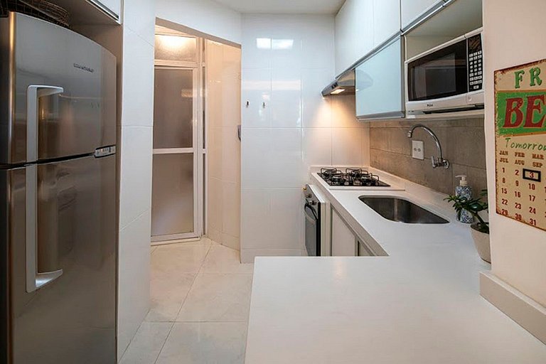 Riou033 Moderno apt 2Q no Leblon