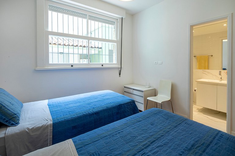 C06 Large family apt Copacabana