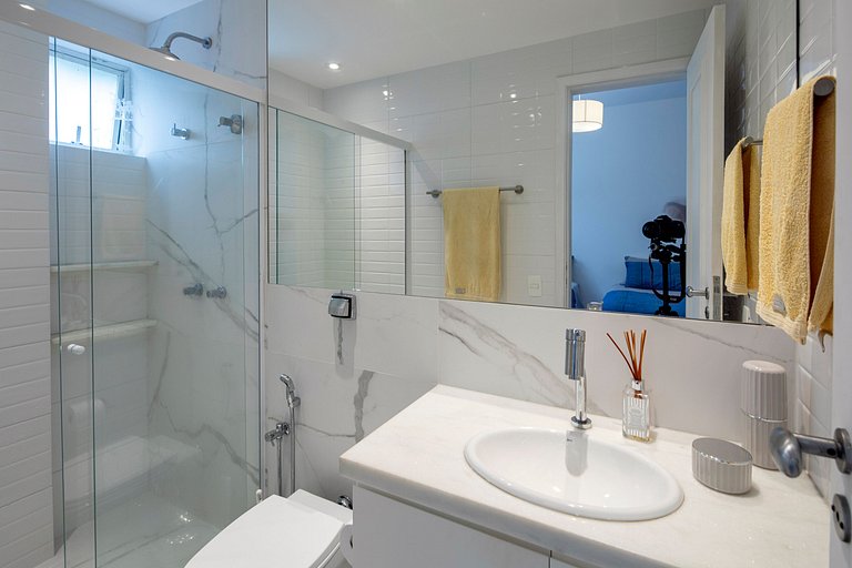 C06 Large family apt Copacabana