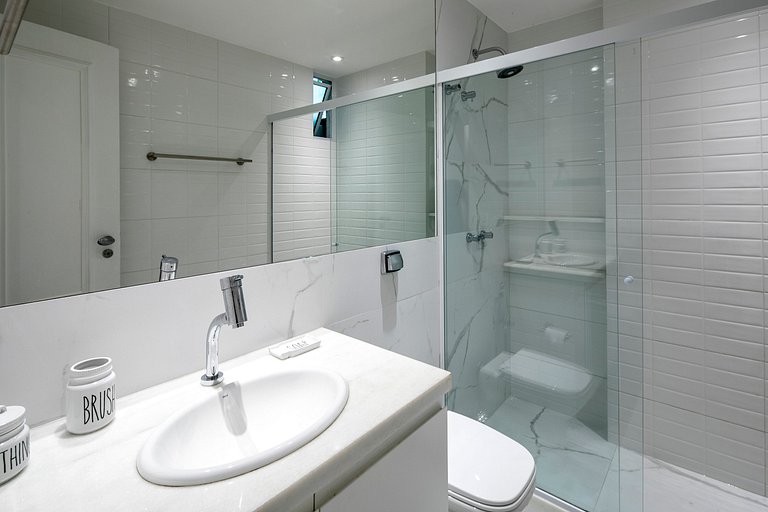 C06 Large family apt Copacabana