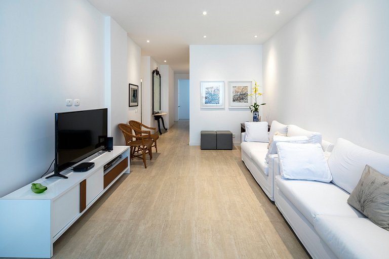 C06 Large family apt Copacabana