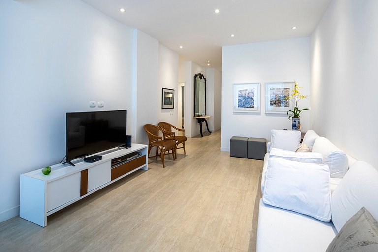 C06 Large family apt Copacabana