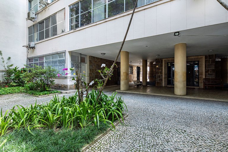 C06 Large family apt Copacabana