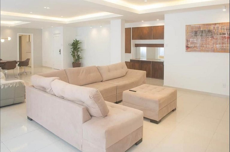 3BD design penthouse in Copacabana