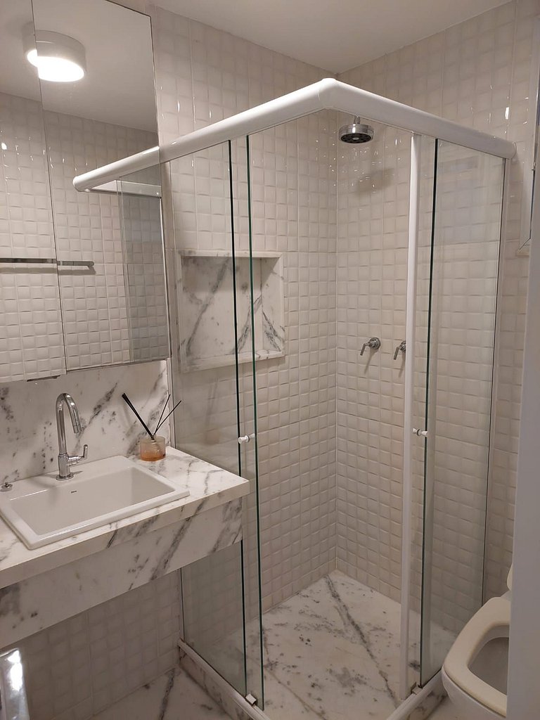 Cozy 2BD Dias Ferreira apt Leblon