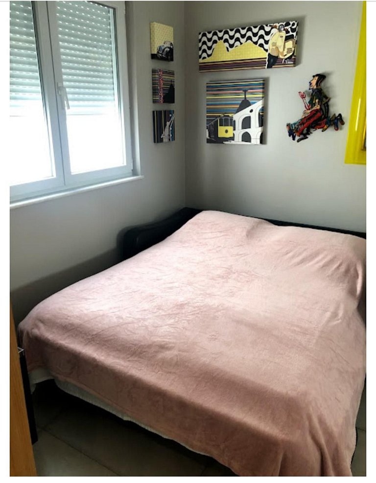 Cozy 2BD Dias Ferreira apt Leblon
