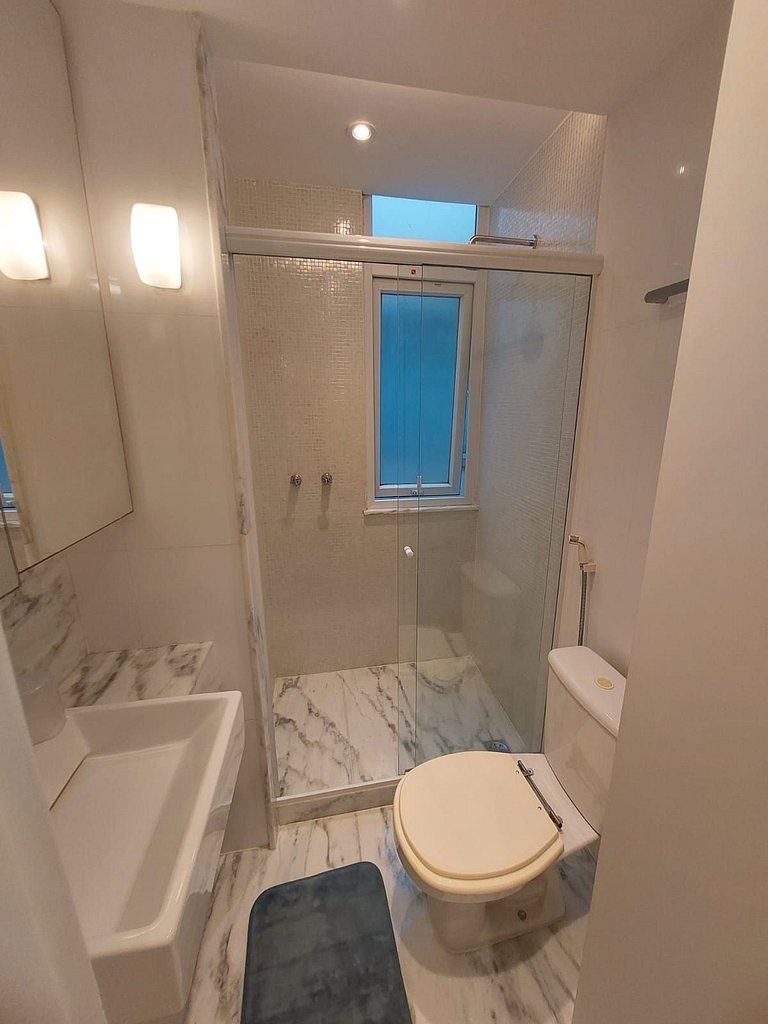 Cozy 2BD Dias Ferreira apt Leblon