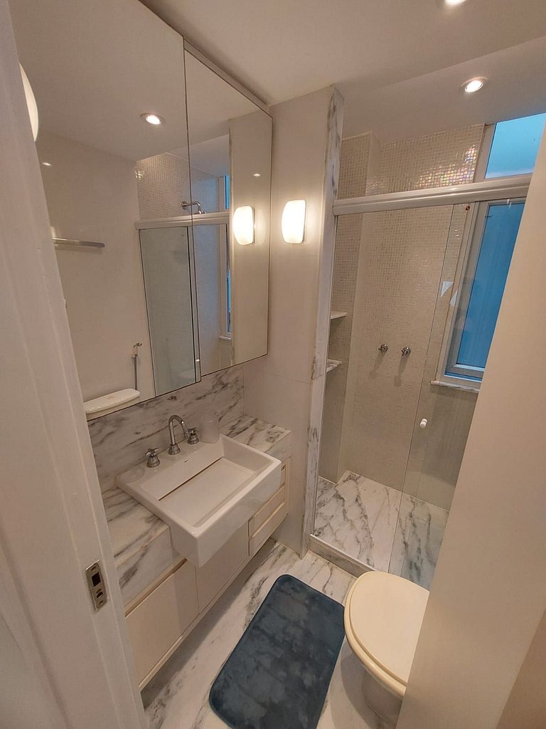 Cozy 2BD Dias Ferreira apt Leblon