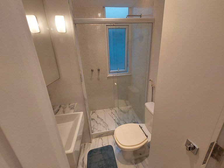 Cozy 2BD Dias Ferreira apt Leblon