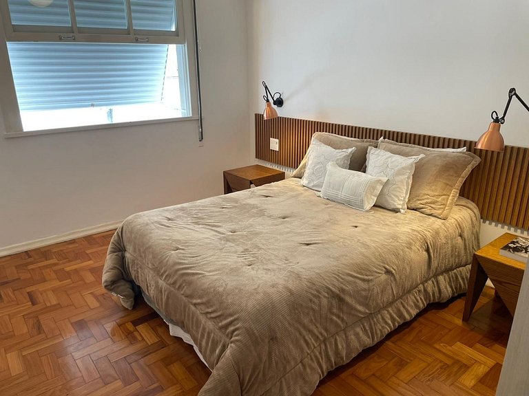 Modern 2BD 3 minutes from the Beach