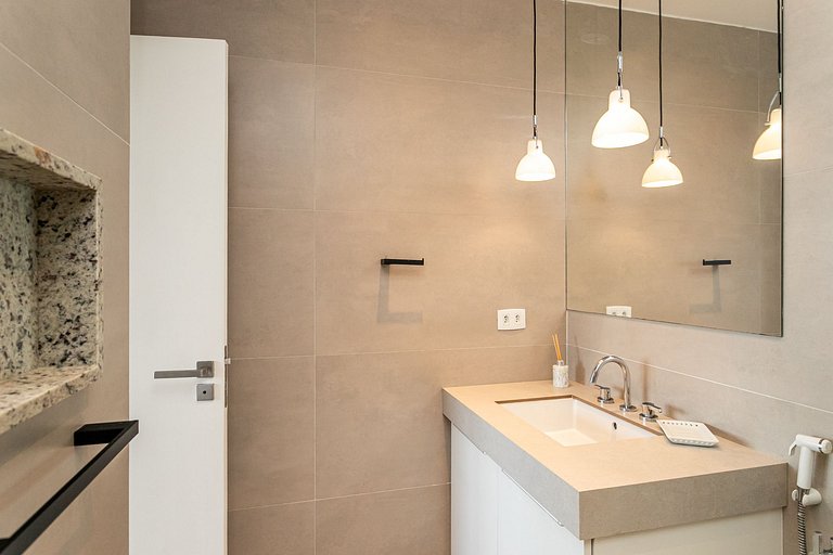 Brand new 1BD Leblon Ocean View