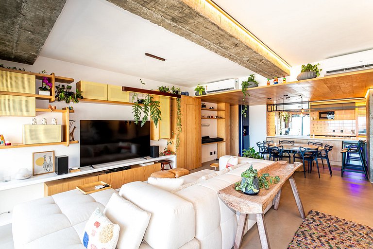Ipanema Ocean Front Cozy and Unique