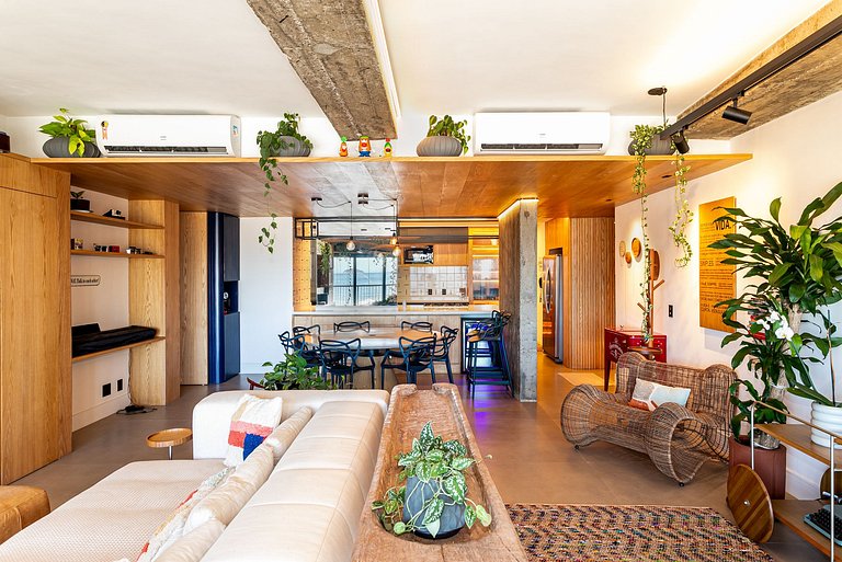 Ipanema Ocean Front Cozy and Unique