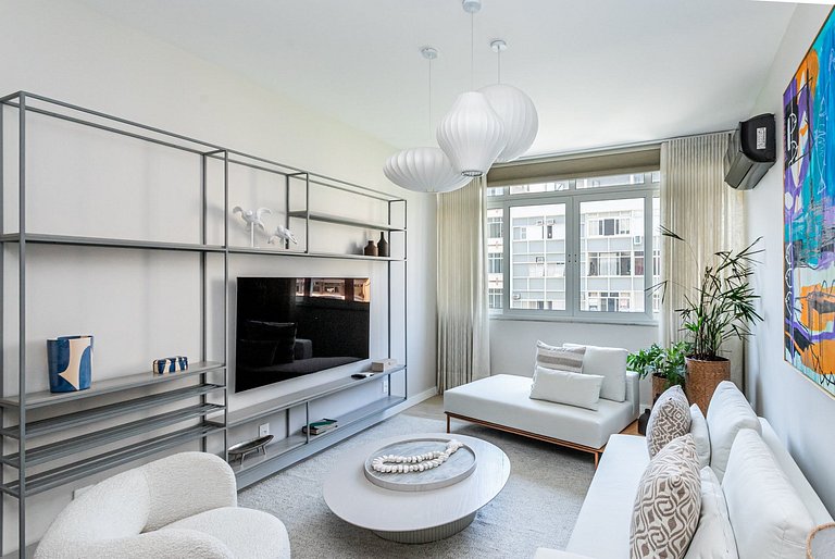 Iconic 3Bdr apartment in Ipanema