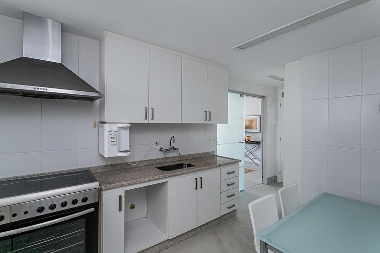 Riou012 Condominio 3QT Ipanema 5M da Praia