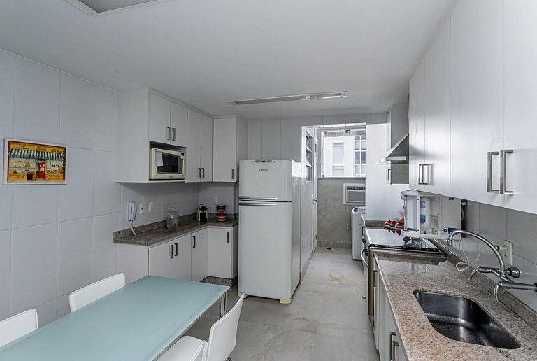 Riou012 Condominio 3QT Ipanema 5M da Praia