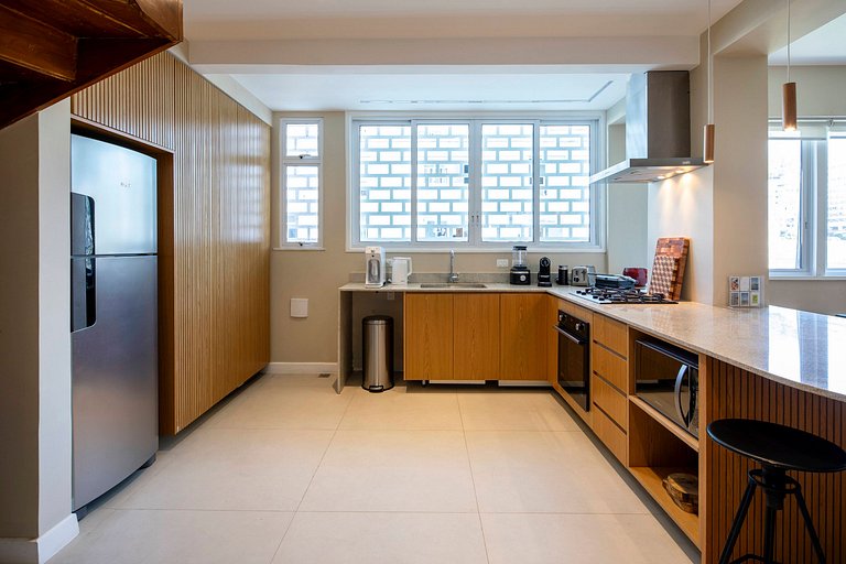 Sophisticated Duplex Penthouse – Rita Ludolf 90, Leblon