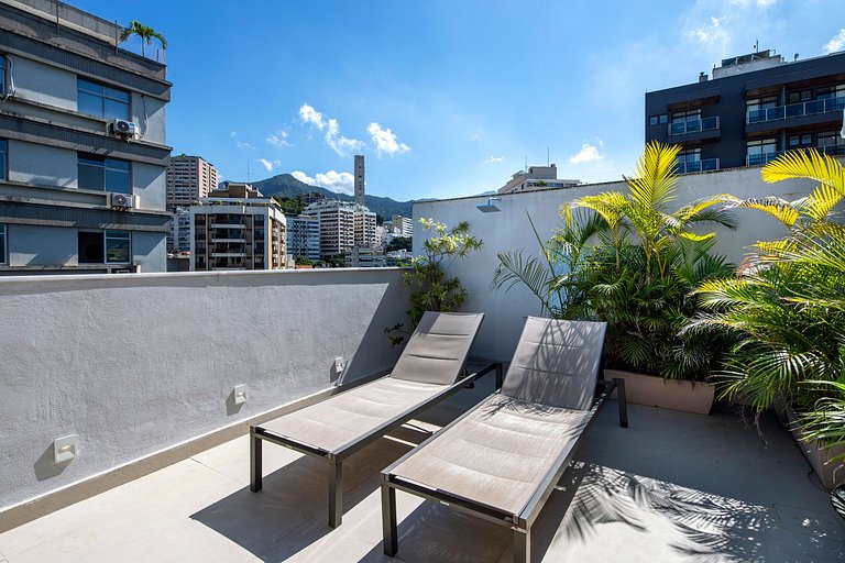 Sophisticated Duplex Penthouse – Rita Ludolf 90, Leblon