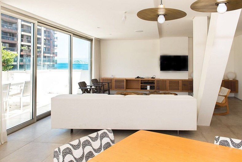 Amazing Ipanema penthouse