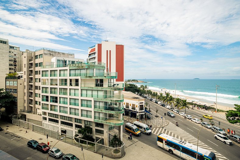 Ipanema Ocean Front Modern and Spacious