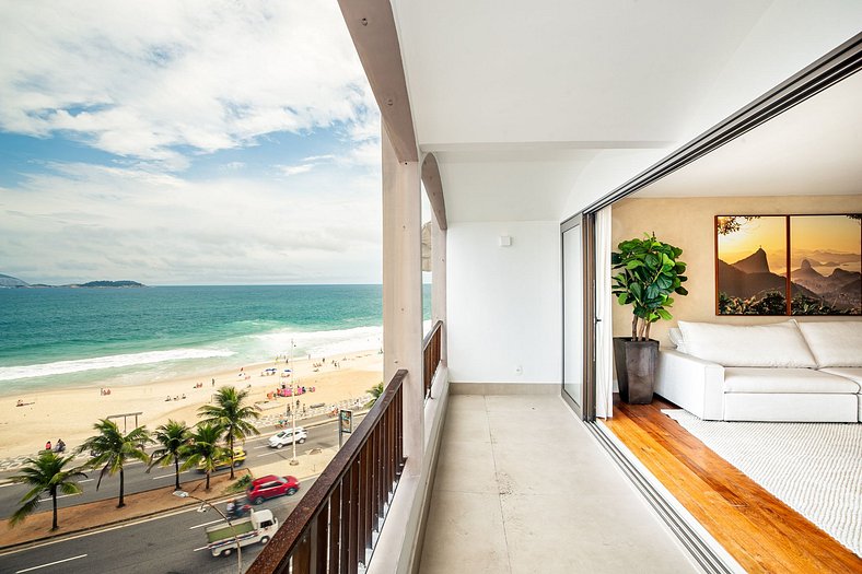 Ipanema Ocean Front Modern and Spacious