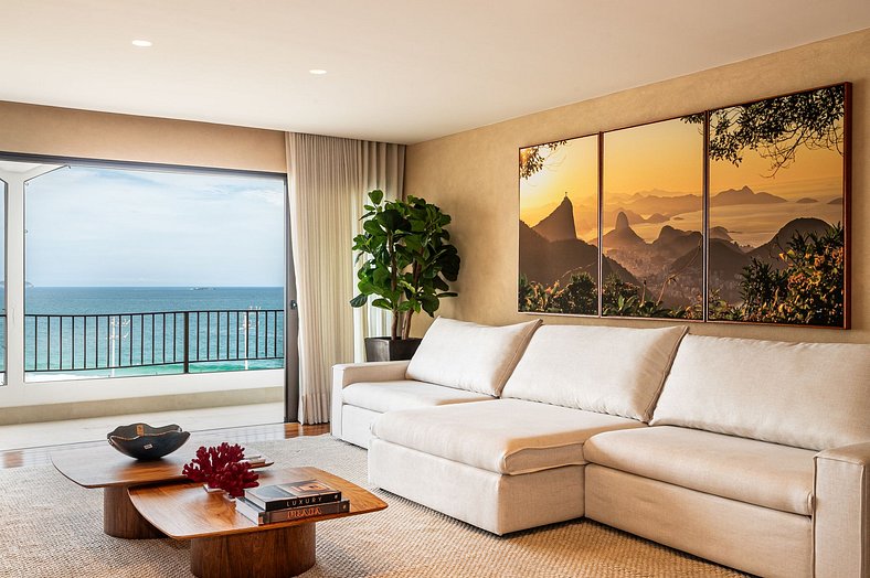 Ipanema Ocean Front Modern and Spacious